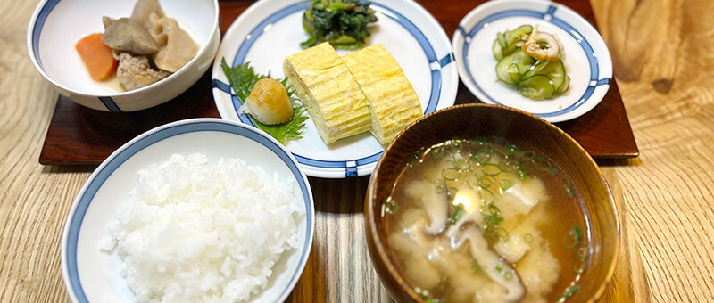 日本の家庭の朝食